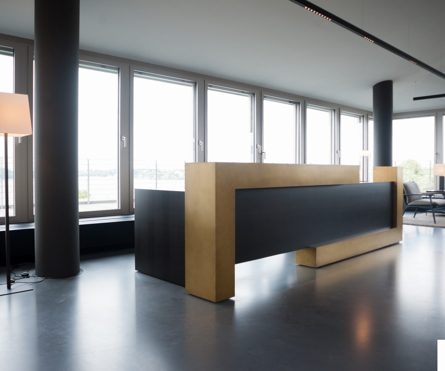 New Work - Lloyd Fond Innenarchitektur -Interior Design by András Koós