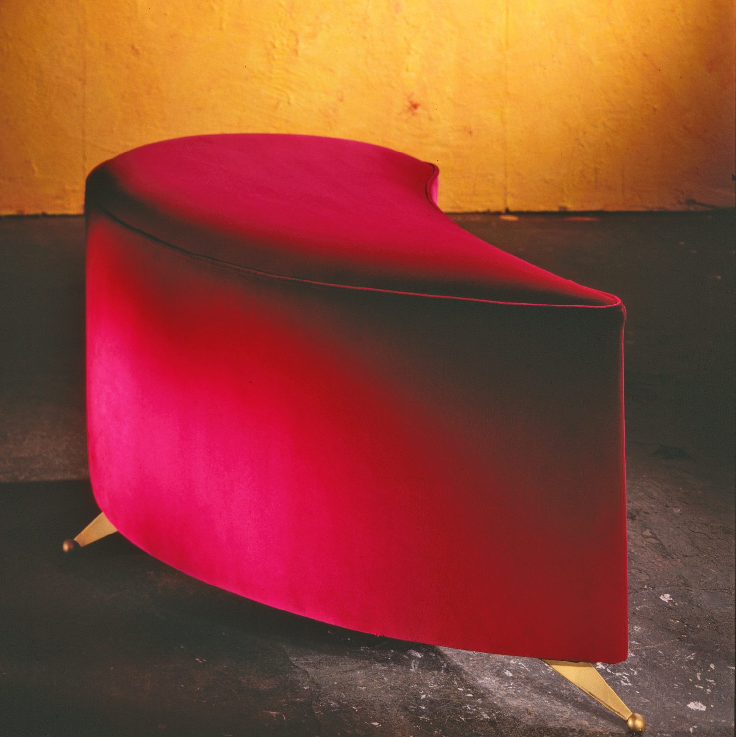 Pouf Taurus design Andras Koos